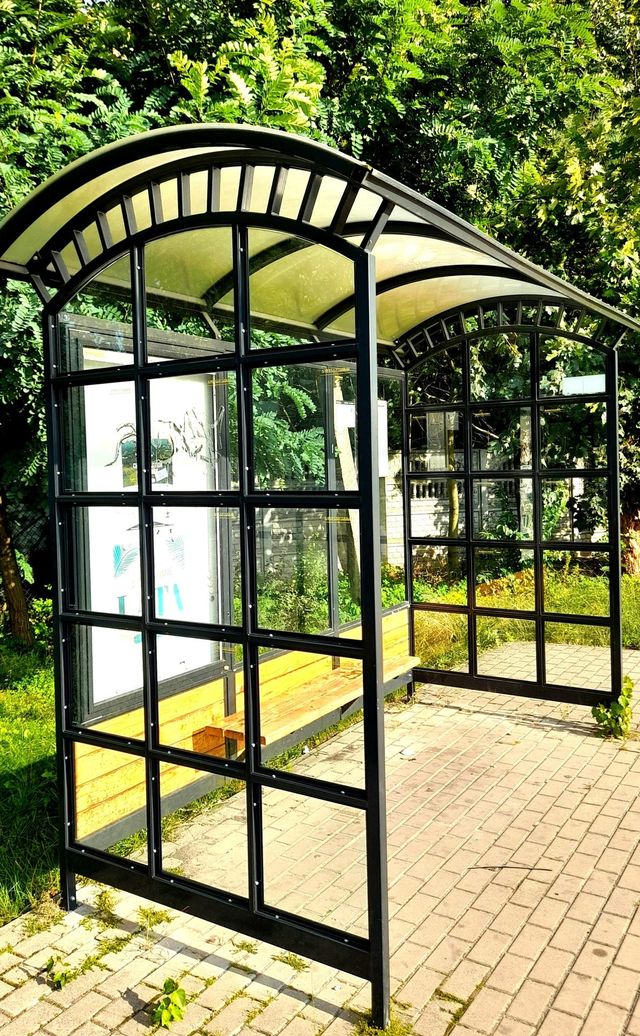 bus stop