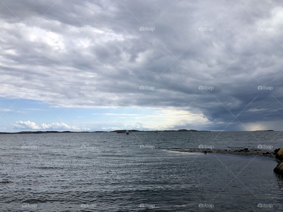 Lighthouse in the horizon 