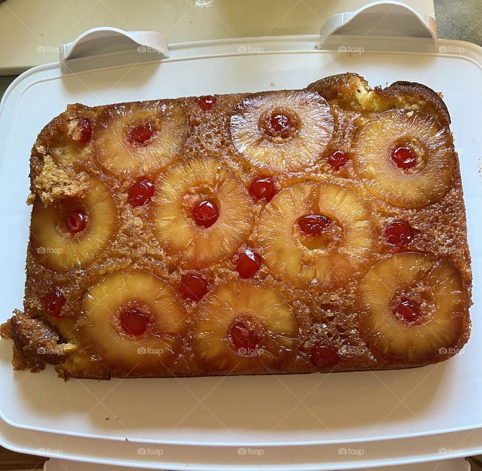 Pineapple upside down cake 🍰