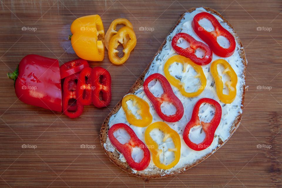 Fresh pepper and cheese sandwich 