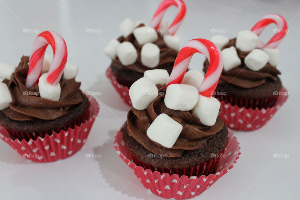 Hot Chocolate Cupcakes 