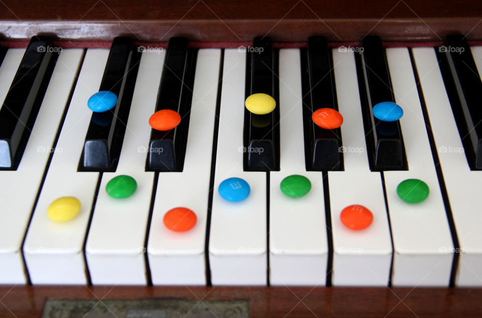 Colored keys with m&m´s