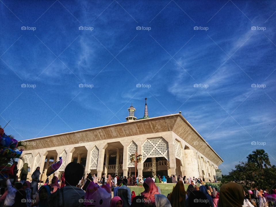 iedul fitri at mosque