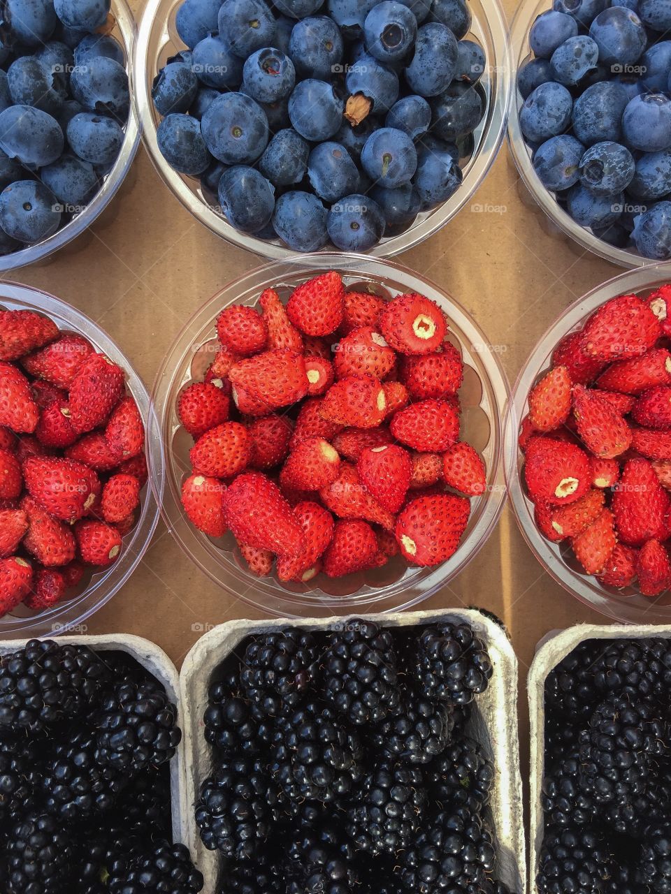 Variation of berries fruit