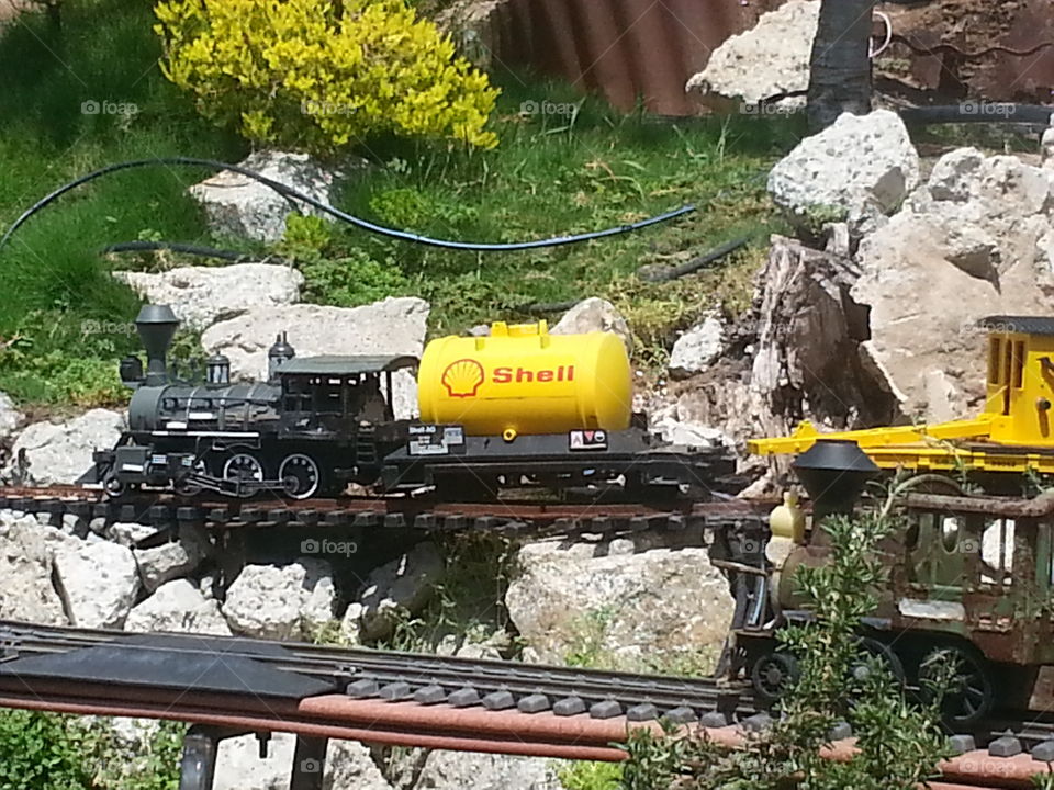 anti we ue toy train with shell oil tanker