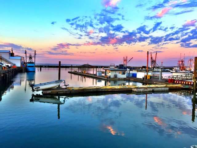 The marina at dusk
