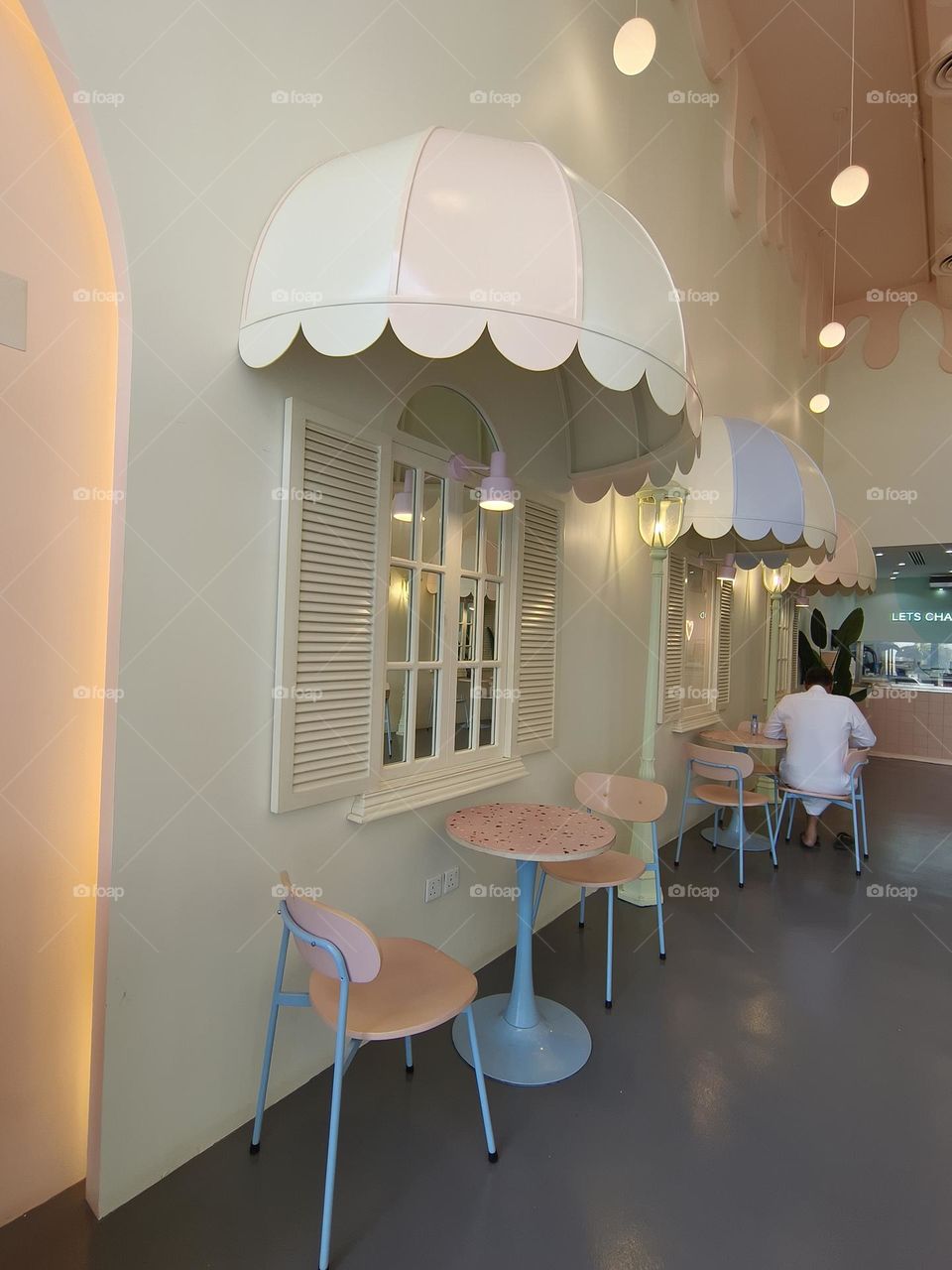 icecream parlour