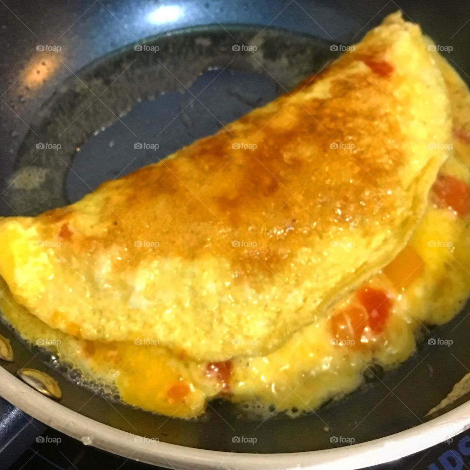 Tomato & Cheese Omelette by Rheigh's Kitchen