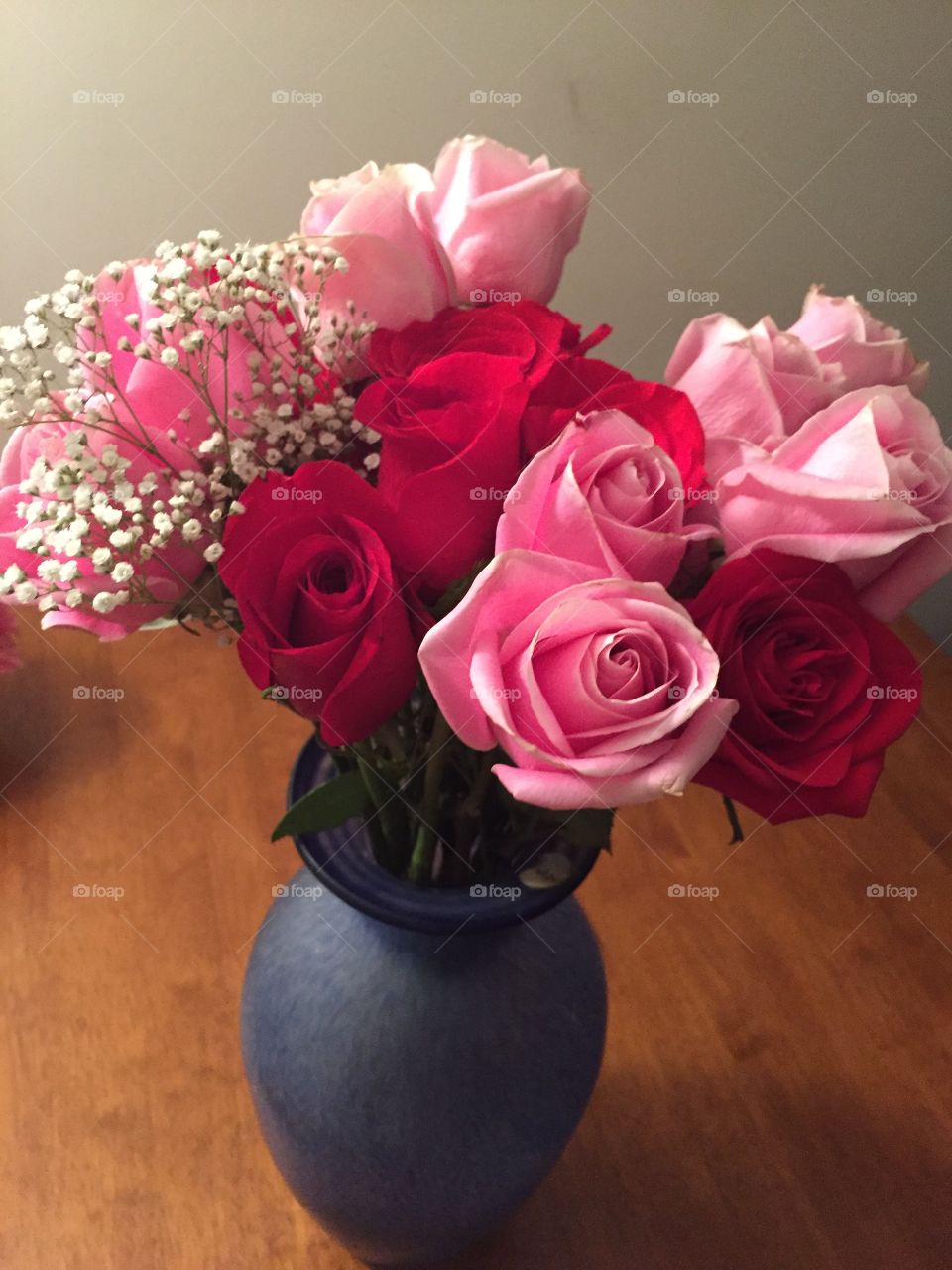 Pink and red roses for valentines 