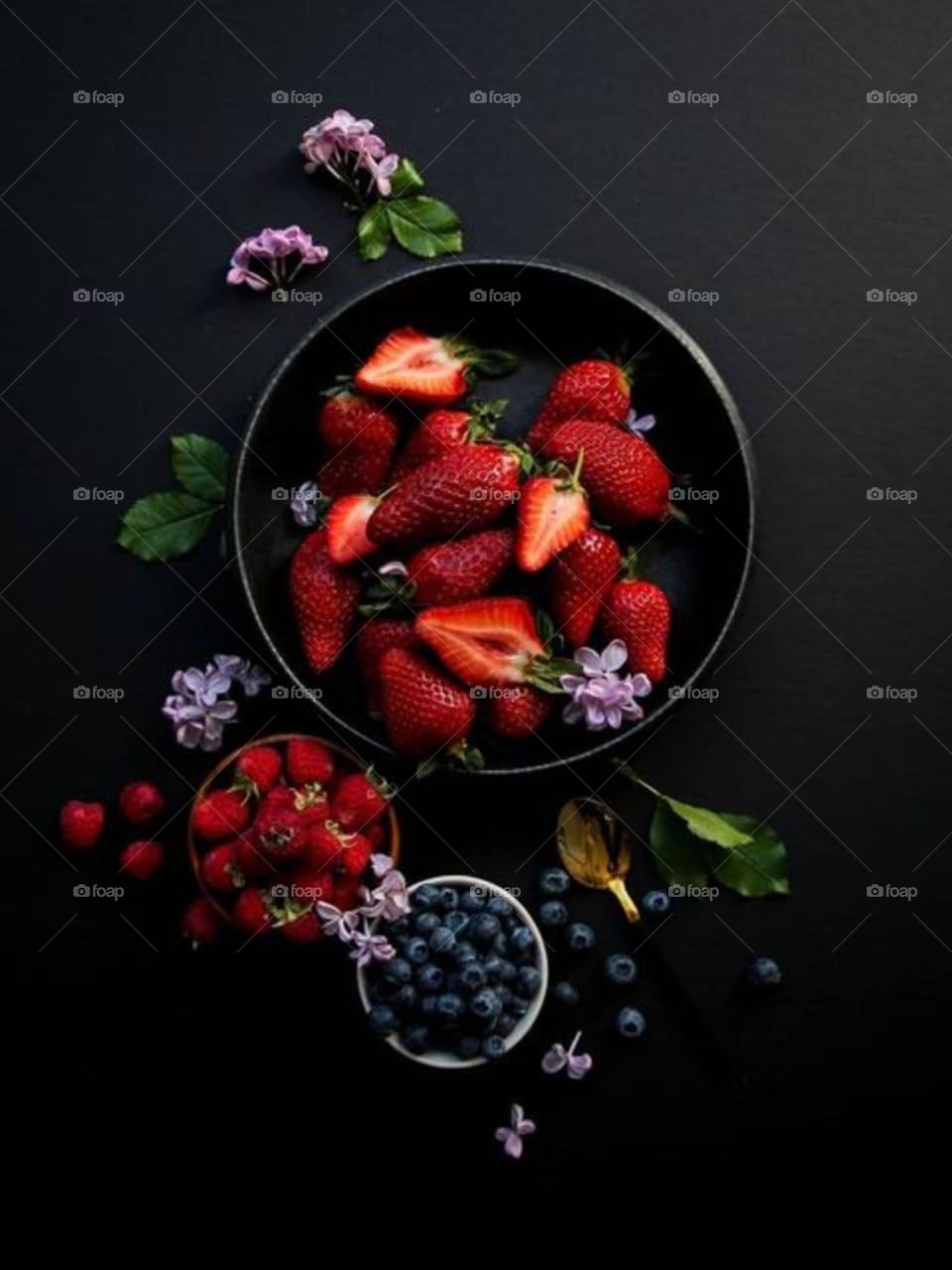 Beauty and enjoy of spring fruits