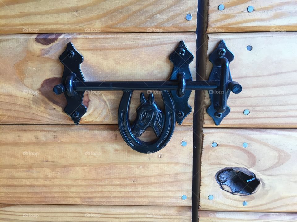 Barn door handle