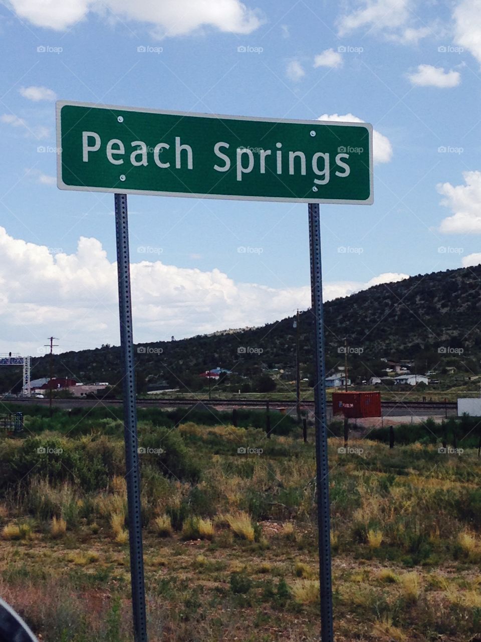 Peach Springs sign
The cars village