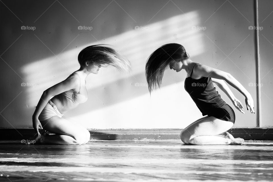 girl dancing in the studio