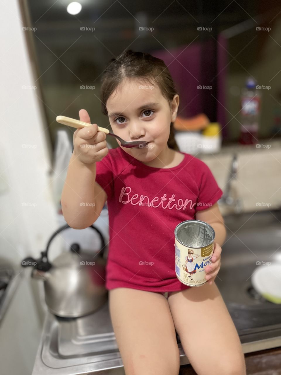 Ajudando a mamãe a fazer brigadeiro ❤️