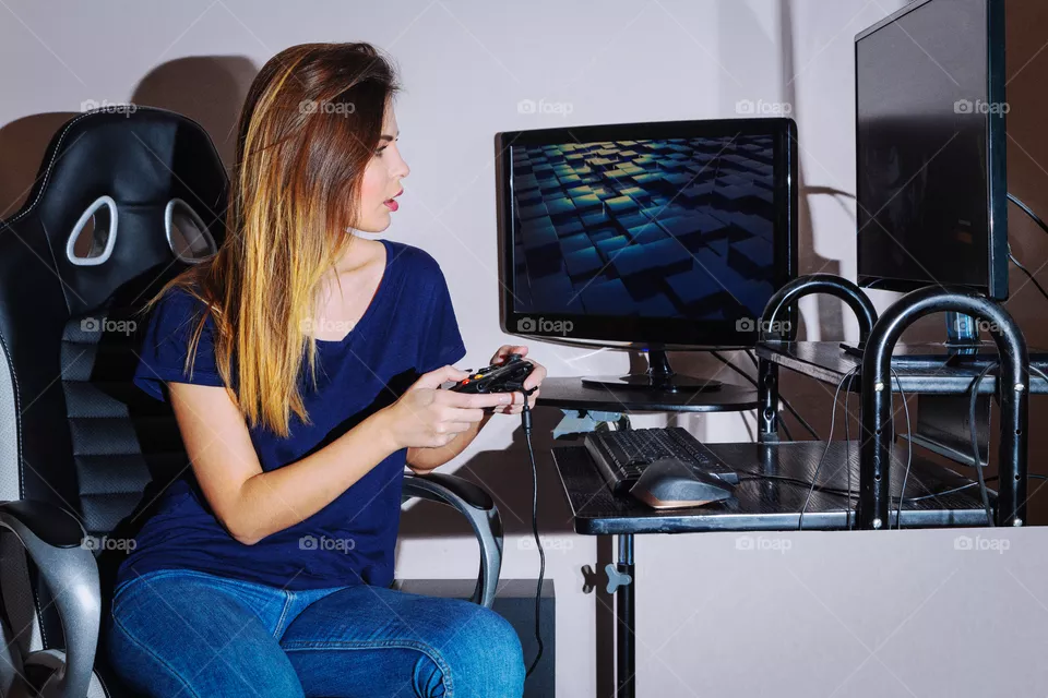 gamer girl