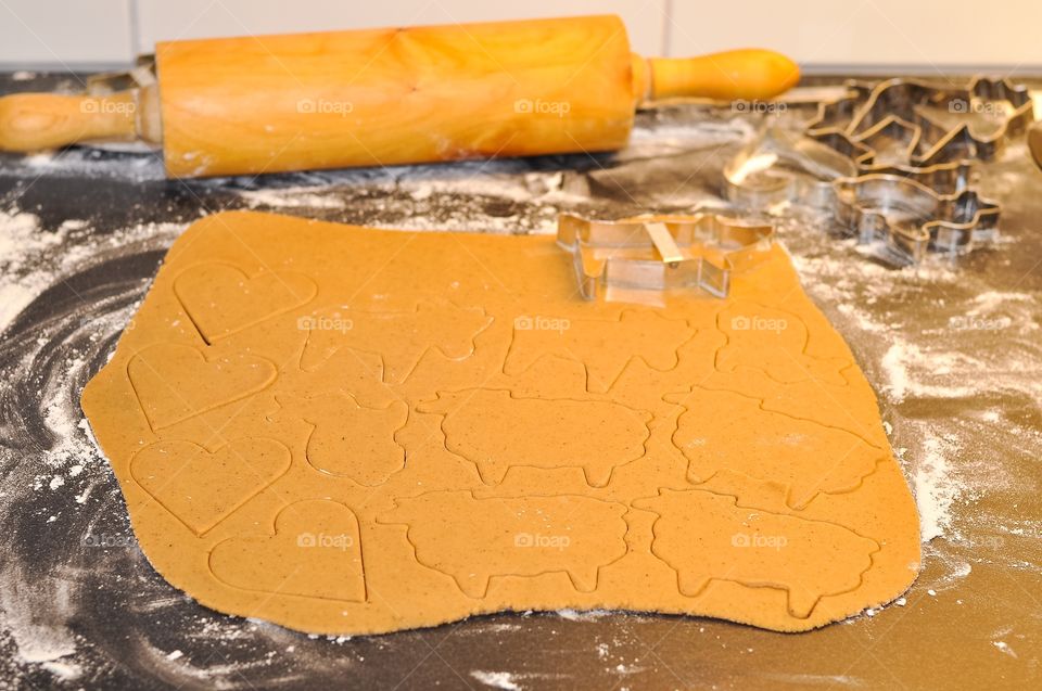 Preparation of a ginger bread cookie