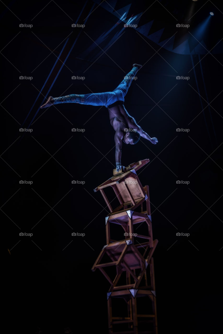 Cirque Africa Acrobatic, powerful circus performance and entertainment 