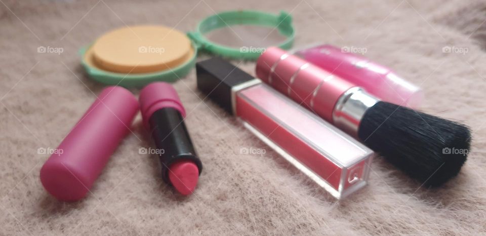 brush, gloss, lipstick, mirror, beautiful colors from day to day