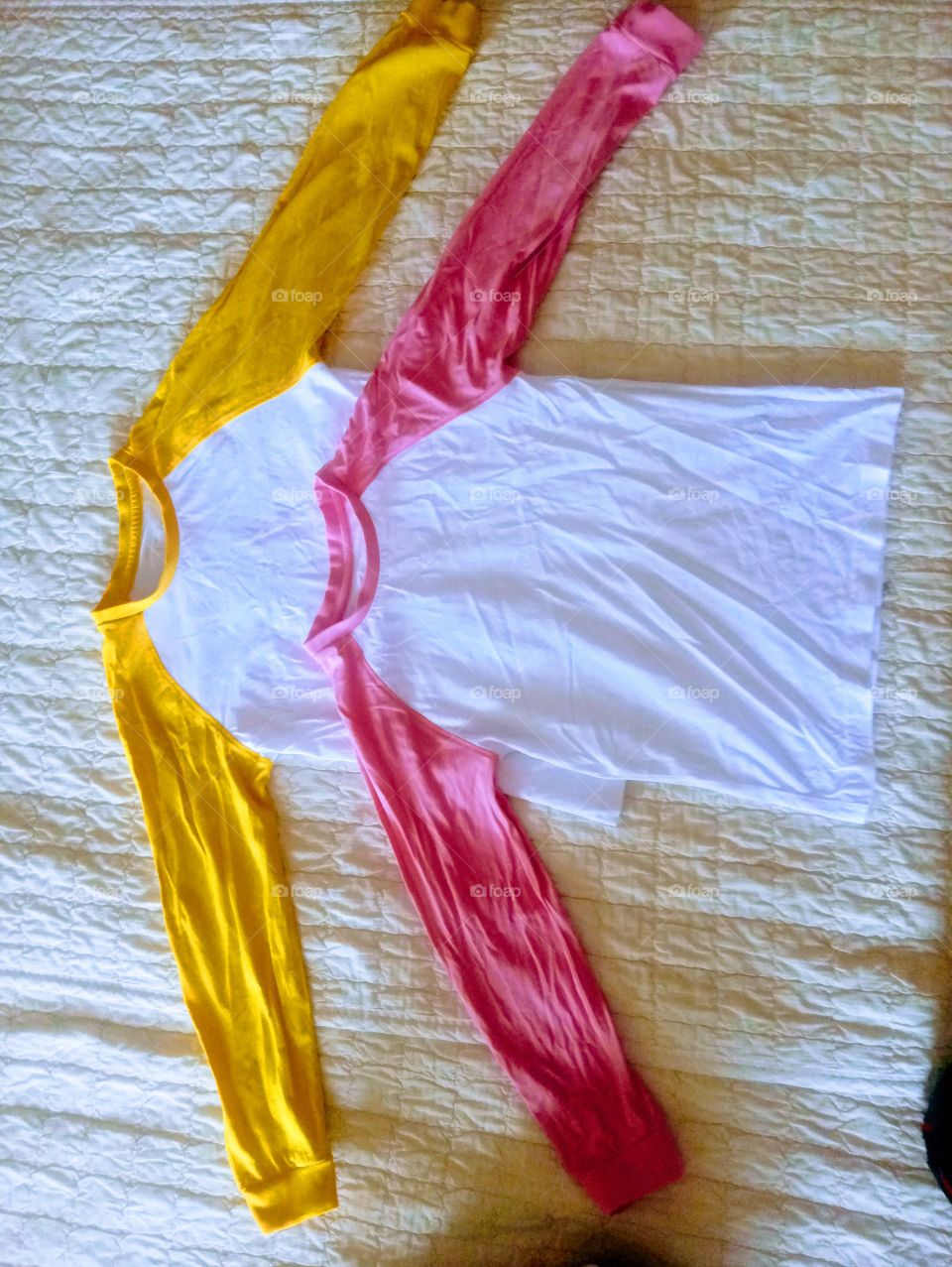 i love the color combination of this two shirt.