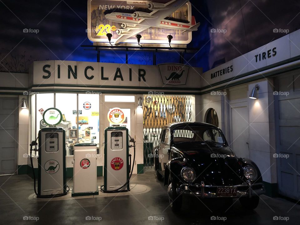 SINCLAIR Gas Station