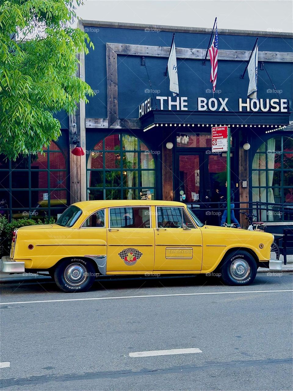 This is “THE BOX HOUSE HOTEL” on “Box Street” in “Greenpoint”, Brooklyn not far from “Newtown Creek” and the “Pulaski Bridge”. At all times, day or night you will find at least one yellow cab parked in front of its lobby. 2024. Hypnotic Productions