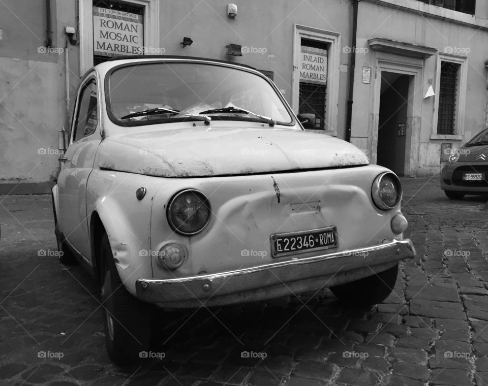 Roma old car