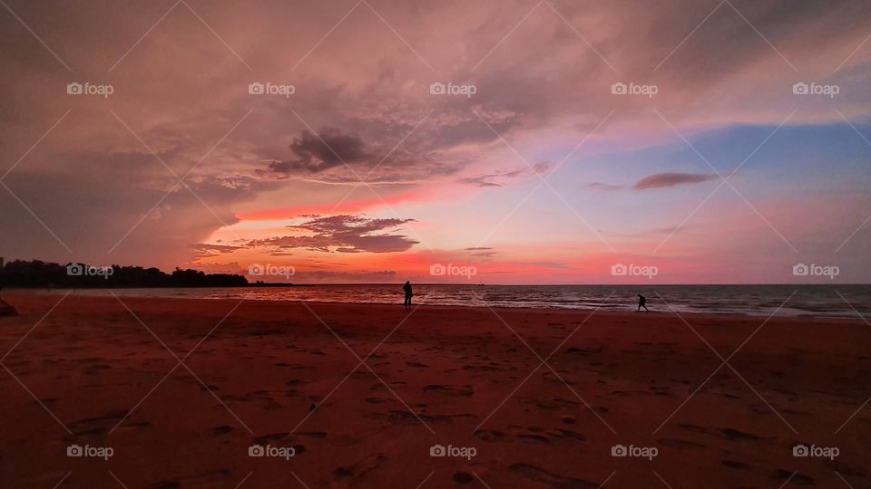 Sunset view of Mindil beach, Northern Territory of Australia