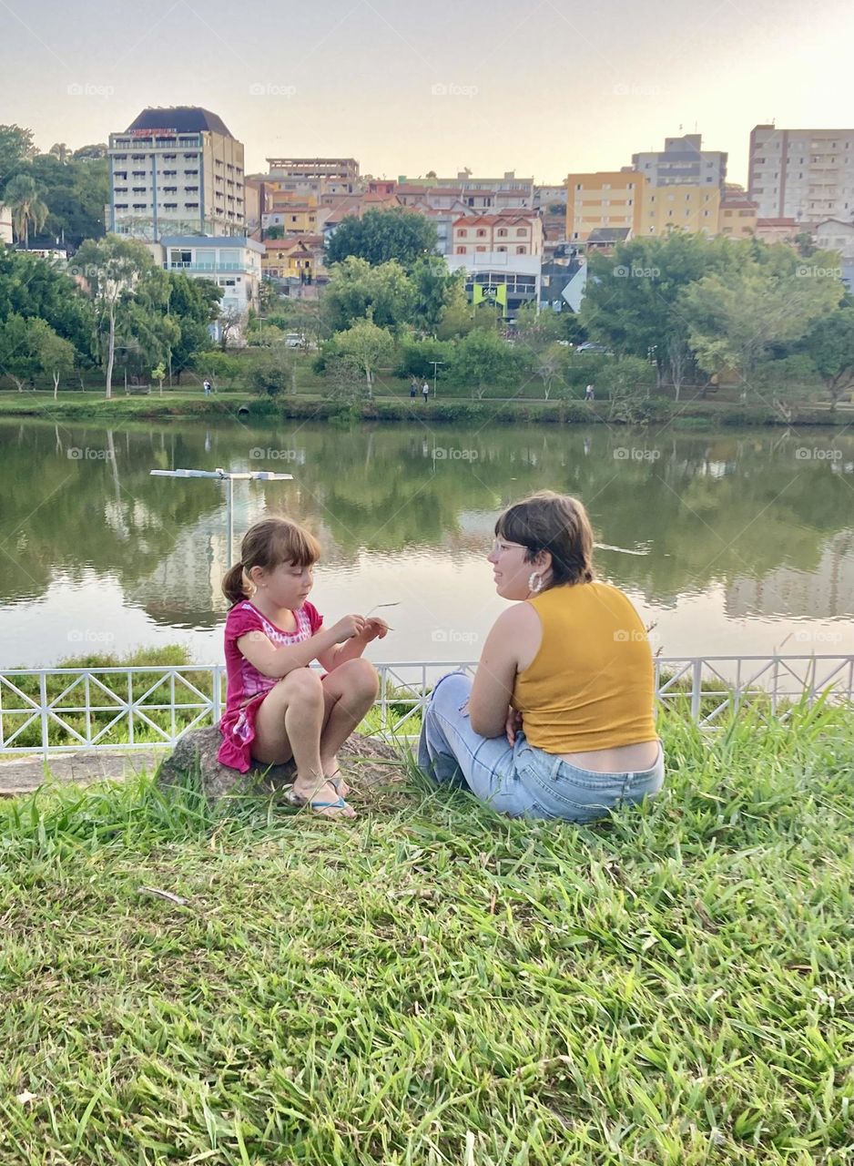 CRESCIMENTO E VIDA -
Qual a melhor idade?
Infância? Adolescência? Velhice?
Sei lá…
Em: https://wp.me/p4RTuC-CSV
.