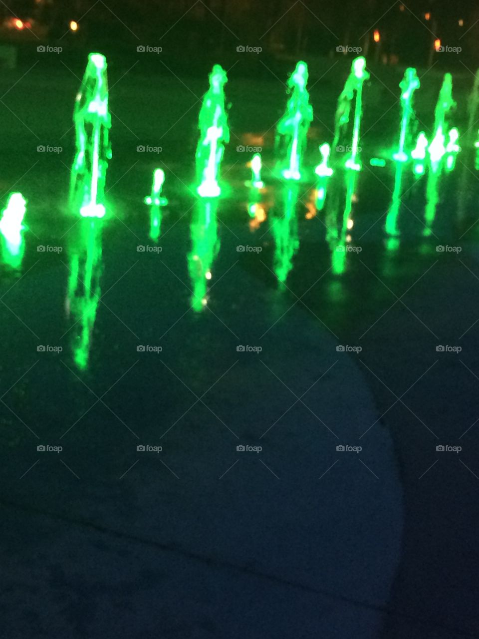 Green , light , water, night, blurry 