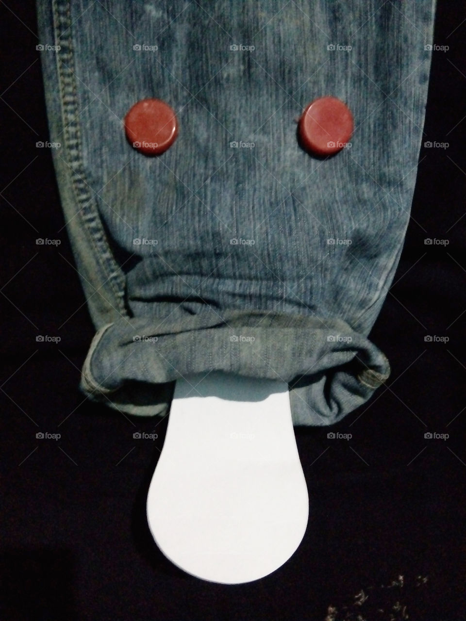 Humor Photos,fun Photos,Tongue Teasing Photos,Tongue Teasing Messages,tongue Teasing Messages,joke Photos,Good Message Photos,Mouthful Message Photos,Entertaining Tongues and Jeans Photos,no. 1 comedy msg photo for you,good colour funny photo