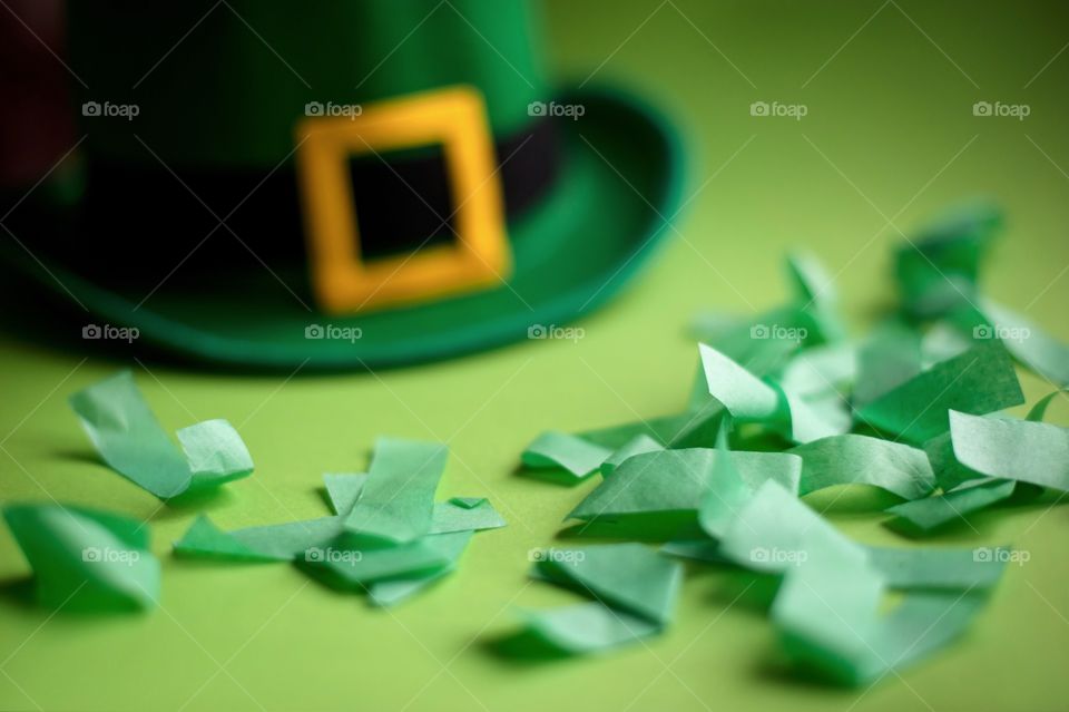 St. Patrick's day, green, leprechaun, beer, green beer, paraphernalia, Ireland, Irish, March 17, clover, lucky, luck, good luck, coins, wealth, hat, leprechaun, pot, confetti, holiday, Wallpaper, background, spectacles, carnival, karnavalnye glasses, green hat, celebration, parade, cocktail, drink, drinking, alcohol, Mixology, drink, top, minimal, festival, party, March, event, accessories, festival glasses, spring, deep green, green, grass, thematic, national, tradition, traditions, traditional, St. Patrick, Patricks, Saint Patrick, patricks, still life, symbol, 