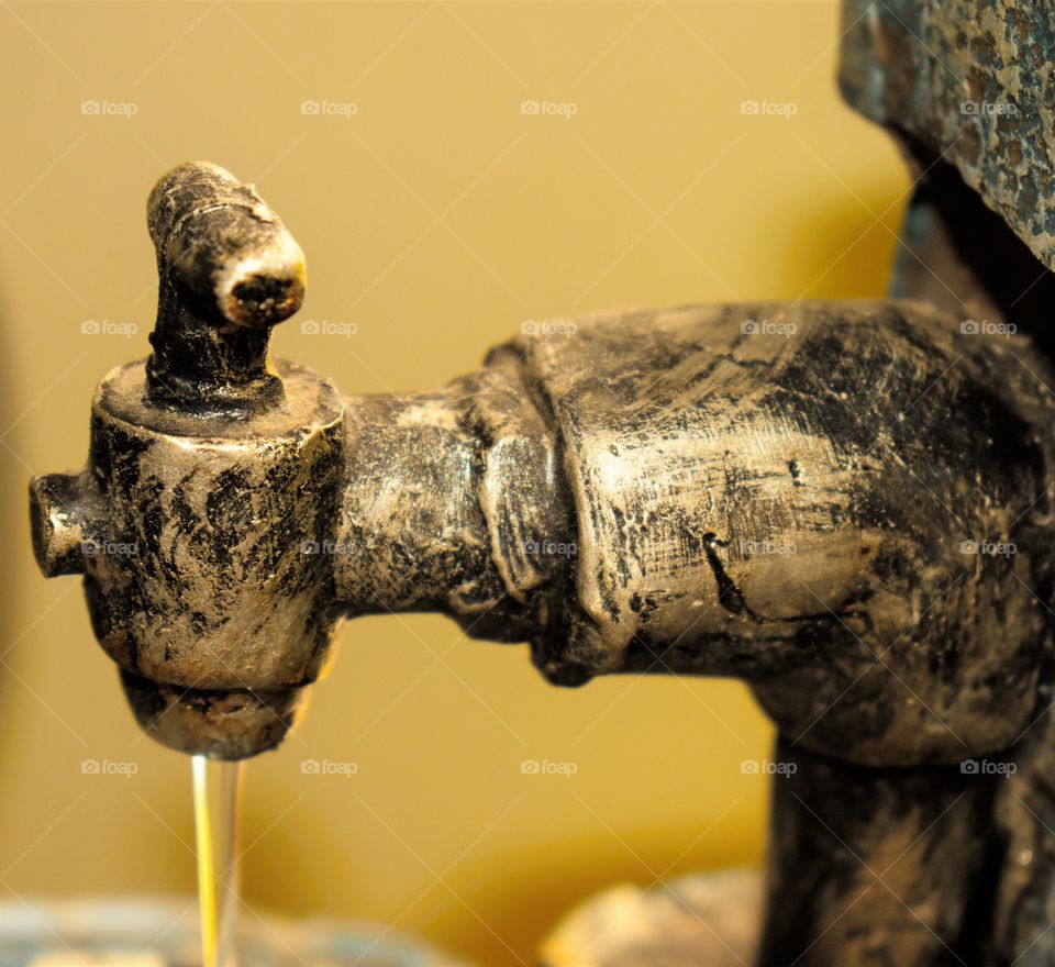 Decor object: water tap