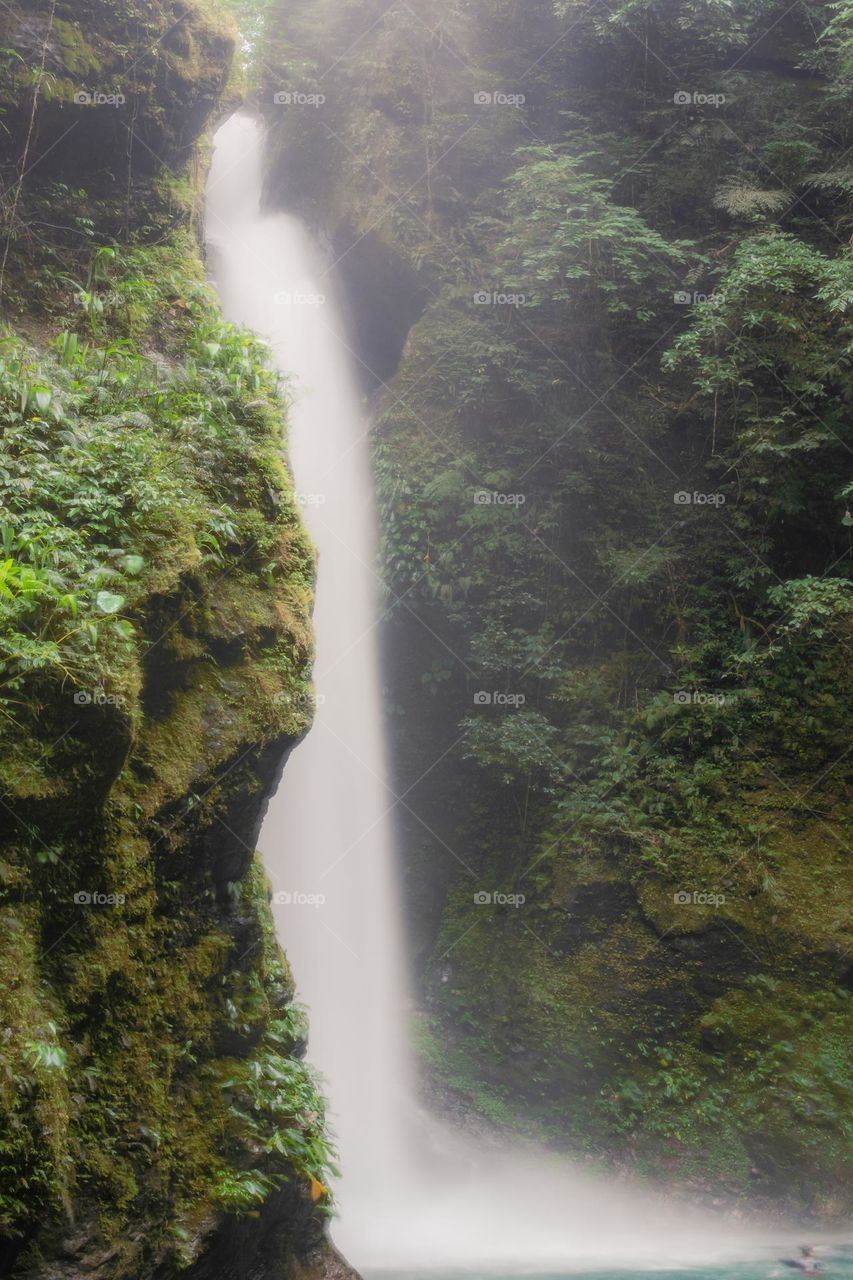 ditumabo waterfalls
iso100 f13 1s