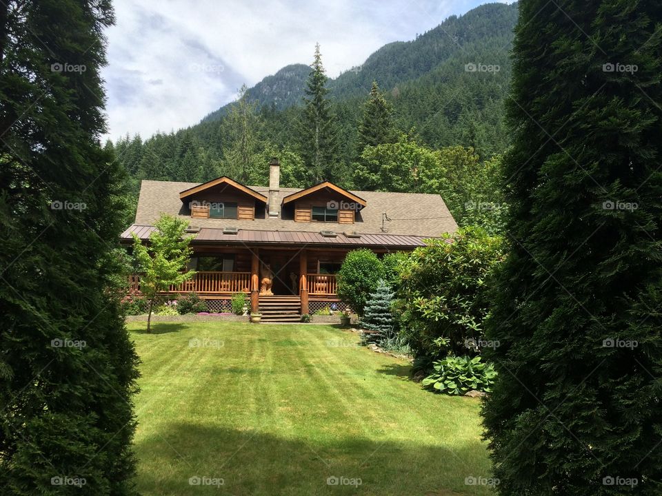 Log Home on the mountain