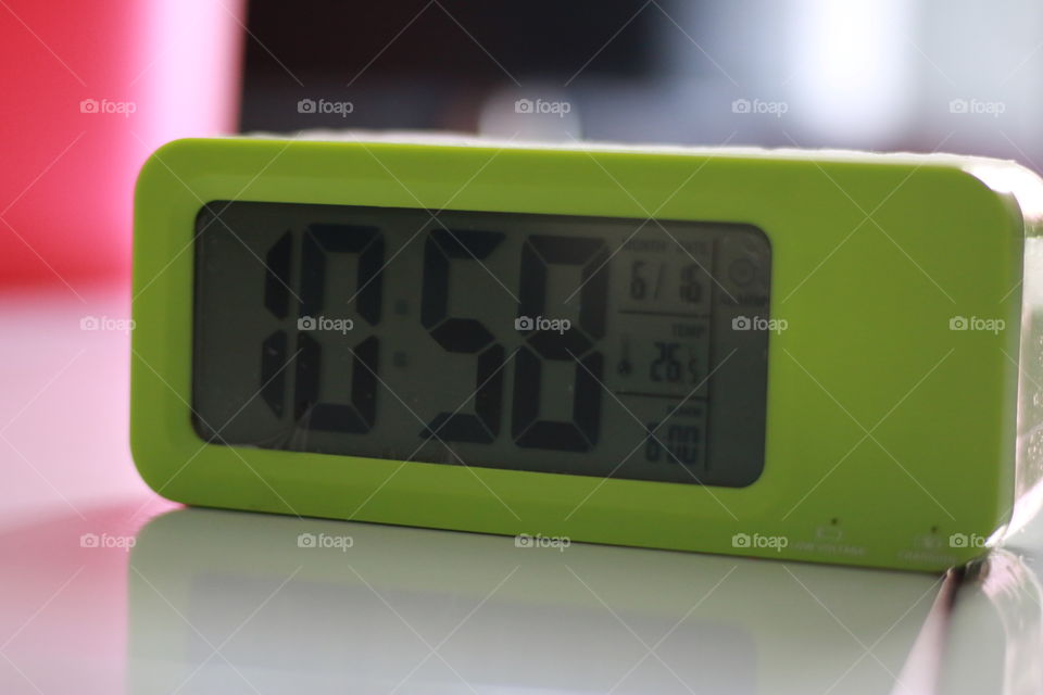 Modern digital clock