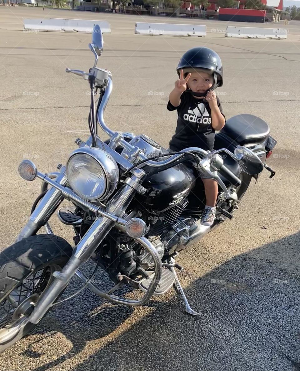 Peace from Biker Bastian