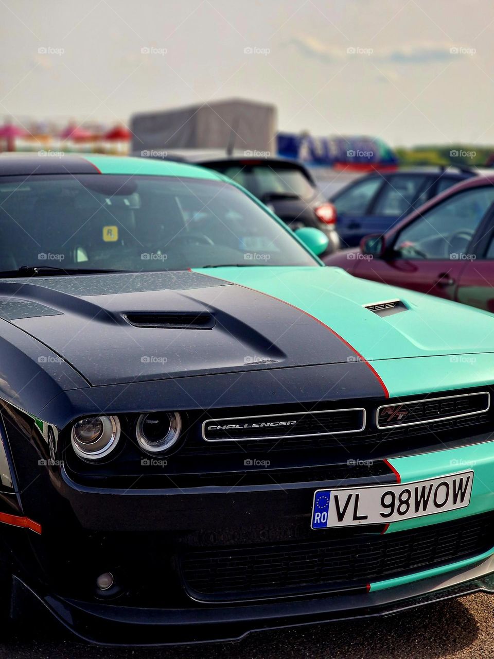 dodge challenger