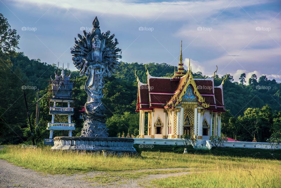 wat thai