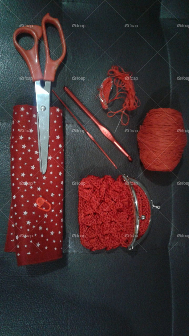 Red Color Story ~ women leisure or ocupation ~craft ~ crochet ~ ganchillo ~ uncinetto ~ tricot ~ tejer ~ yarn