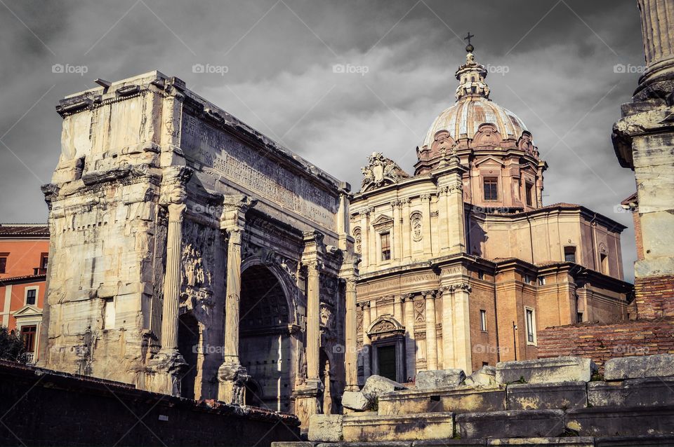 Iglesia de San Lucas y Santa Martina, y Arco de Septimio Severo (Roma - Italy)