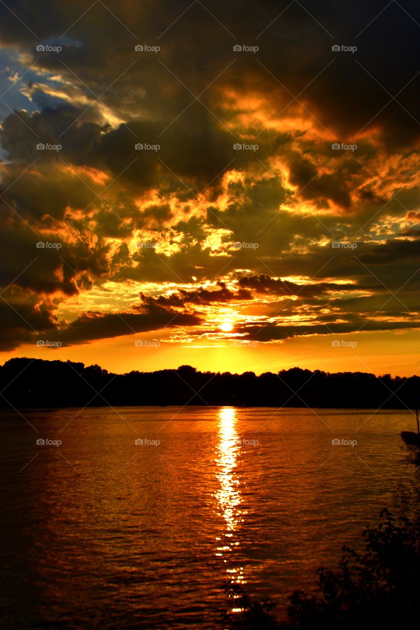 Beautiful sunset on the lake in Indiana 