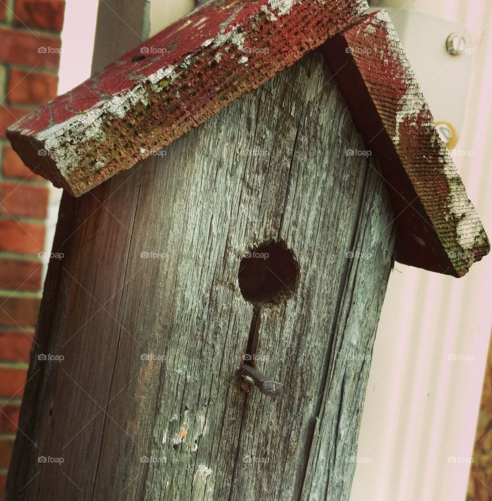 rustic birdhouse