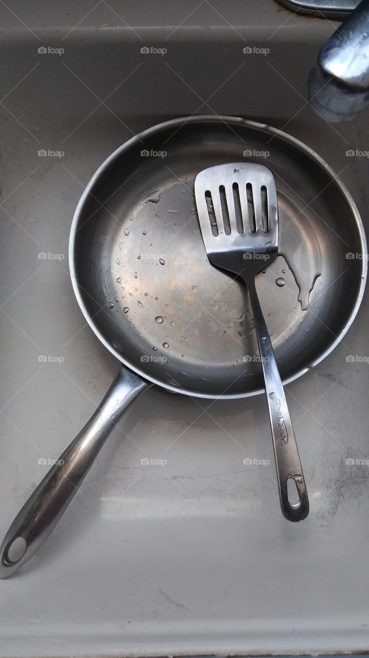 Pan and Spatula