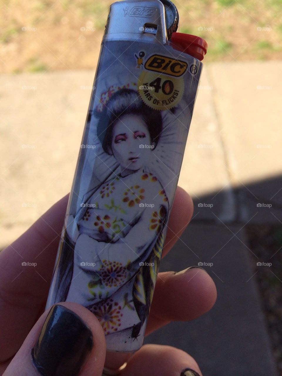 Geisha lighter