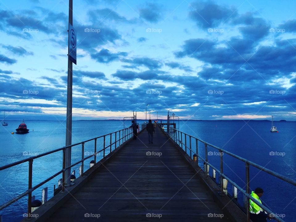 Photo was taken while we where fishing for calamari at the pier at Flinders, one hour outside Melbourne.