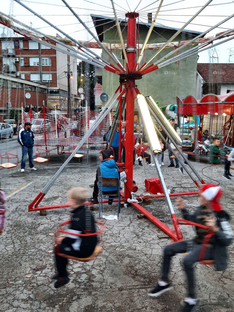 Children enjoy carousel rides 🎈🎡🎪
