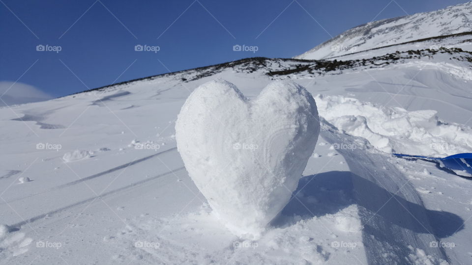 heart snow