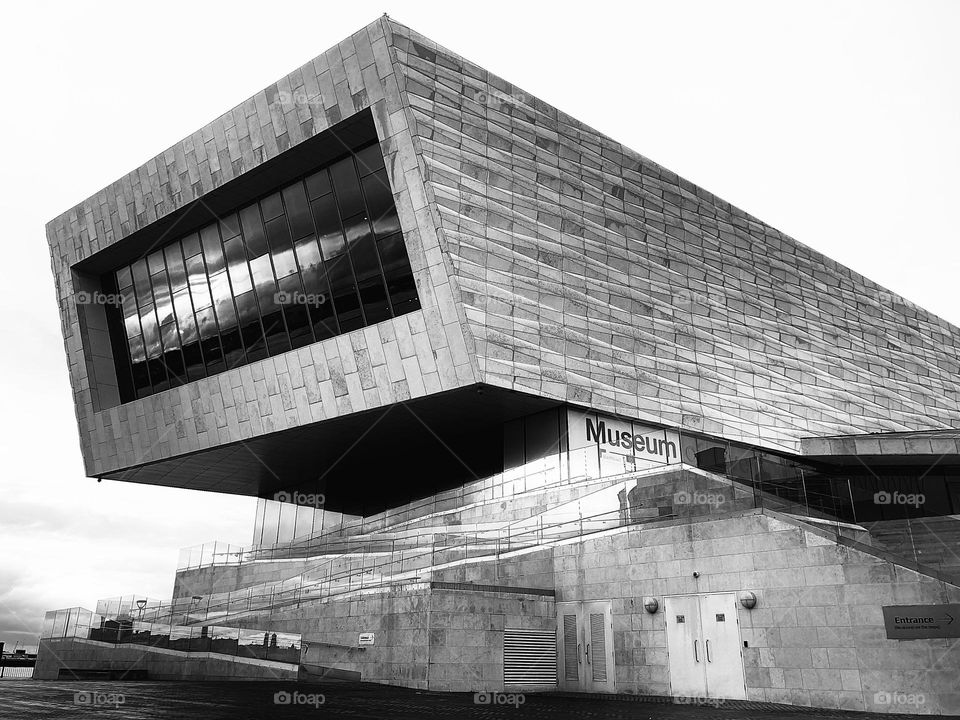 Black and white high contrast architecture 