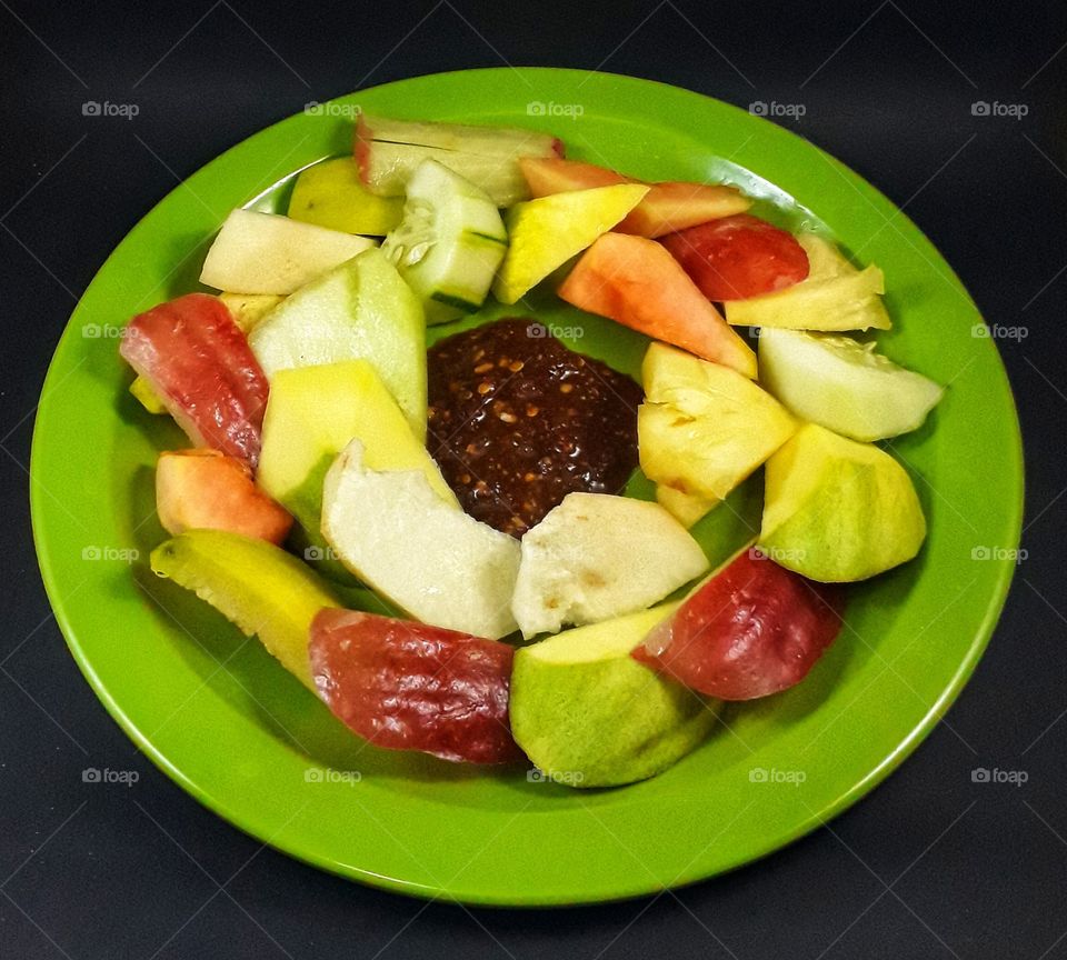 vegetable fruits with hot sauce