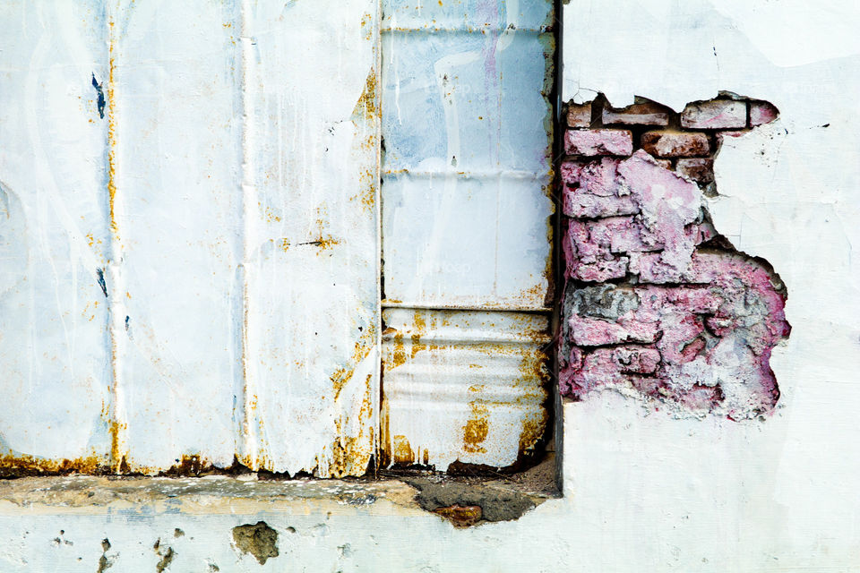 Minimal vintage facade shot